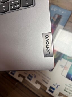 Lenovo vivobook - 2