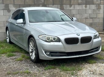 NA DIELY F10 530xDrive 190kw 2012 - 2