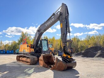 Pásový bagr VOLVO EC220EL EL - 2