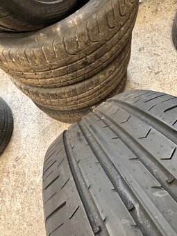 Letne pneu 215/55 r17 - 2