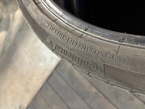 Continental 235/35 R19 - 2