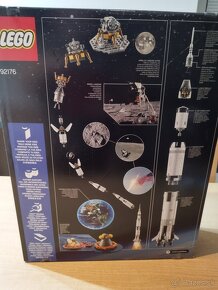 LEGO 92176 - NASA Apollo Saturn V - 2