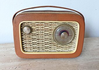 Staré přenosné tranzistorové rádio T2800, rok výroby 1958 - 2