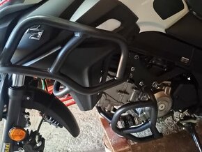 Suzuki dl 650 v strom r.v 17-24 padacie rámy motea. - 2