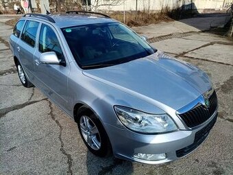 ŠKODA OCTAVIA COMBI II 2.0 TDI CR 4X4 MODEL 2012 CAMERA - 2