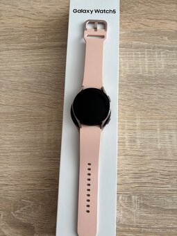 Samsung Galaxy Watch 5 40mm Rose gold - 2