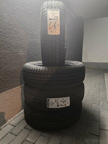 225/65R17 Continental WinterContact - 2