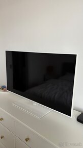 PANASONIC VIERA TX-L39E6EW - 2