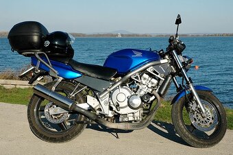 Honda CB1 - 400f - 2