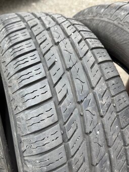 215/65R16 - 2