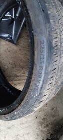 Letne Pneu 225/35/R19 2x a 255/30r19 - 2