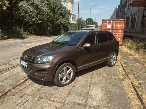 Volkswagen Touareg 3.0TDI R-line - 2