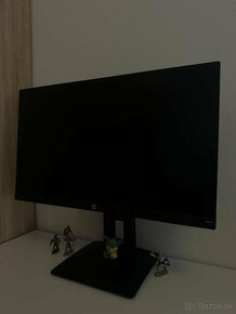 24-palcový monitor HP X24ih - 2