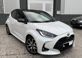 Yaris 1,5 Hybrid 130k e-CVT GR Sport 2022 - Odpočet DPH 46.5 - 2