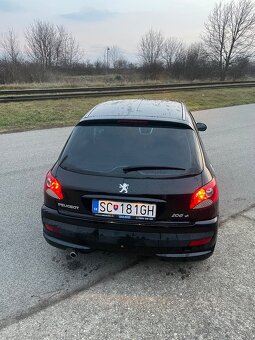 Peugeot 206+ 1.4 benzin 55kW - 2