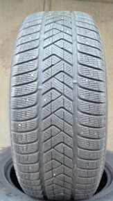 Predám 4-Zimné pneumatiky Pirelli Scorpion 245/65 R17 - 2