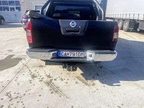 Nissan Navara D40 2.5D 128kW automat - 2