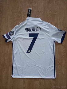 Real Madrid 16/17 Home Ronaldo... - 2