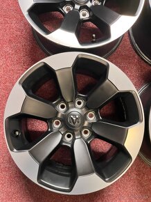 6x139.7 R18 Alu orig. Dodge RAM 1500 REBEL + senzory - 2