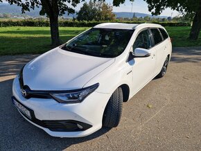 Toyota Auris TS 1.8 l VVT-i Hybrid, odpočet DPH - 2