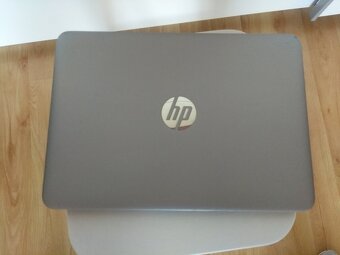 predám HP Elitebook 725 G4 , 128gb ssd , 8gb ram - 2