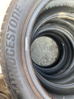 Bridgestone 245/45 r18 - 2