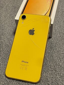 iPhone XR - 128GB - Žltý - 2