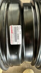 Predám sadu plechových diskov TOYOTA 5 x 114,3 J6 ET39 R15 - 2