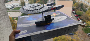 Lego Star Trek Enterprise D - 2