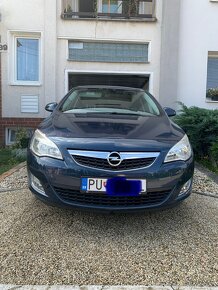 Predám opel astra J 2011 - 2