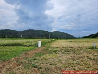 1040 Stavebný pozemok na RD obec Kysak - 2