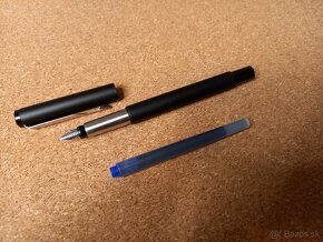 Atramentové plniace pero Parker Vector Matte Black - 2