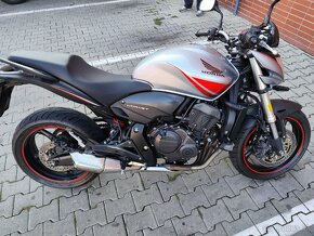 Honda Hornet cb 600fa - 2