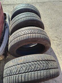 235/60 R18 zimne - 2