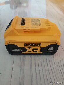 Dewalt baterie 4Ah - 2