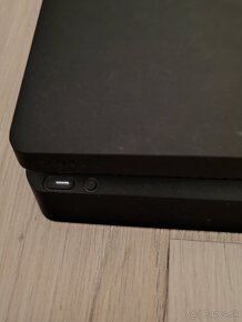 Ps4 slim + hry - 2