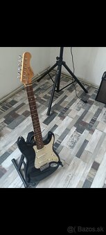 Bazgitara a gitara na predaj - 2