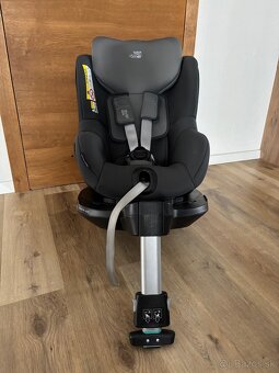 BRITAX RÖMER dualfix M-i SIZE, Otočná 360° - 2