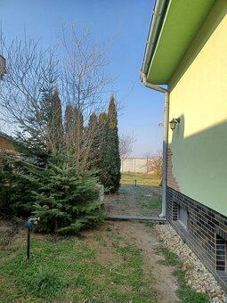 Predaj 5 izb.  RD na peknom pozemku s výmerou 800 m2 - 2