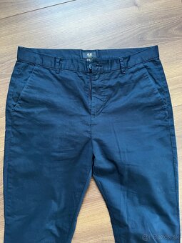 Pánske chino nohavice Cubus a H&M - 2