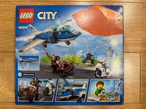 Predám LEGO City 60208 Zatknutie zlodeja na padáku - 2