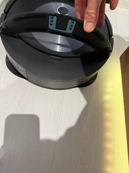 iRobot Roomba j7+ (rok používaný) - 2