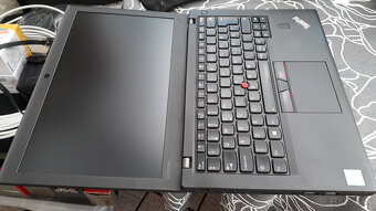 Thinkpad X270 - i5 6300U 2,4GHz - 2