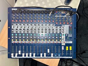 Soundcraft efx12 - 2