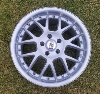 5x110 R17 TITAN - 2