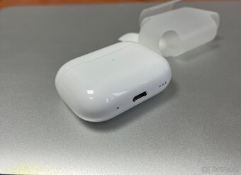 Apple AirPods Pro 2 USB C 2024 - nové, rok záruka - 2