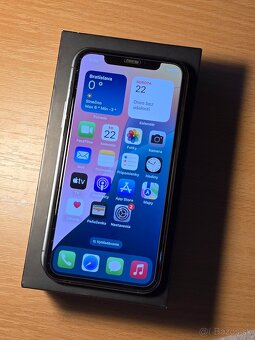 Apple iPhone 11 PRO zelený - 2