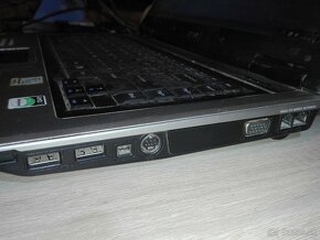 Asus laptop. AMD Dvoj-jadro. nVidia GeForce grafika. - 2