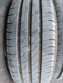 Predám 4 ks pneu GY 195/65 R15 91V leto - 2