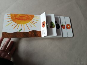 Eric Carle: Nenásytná húsenička - 2